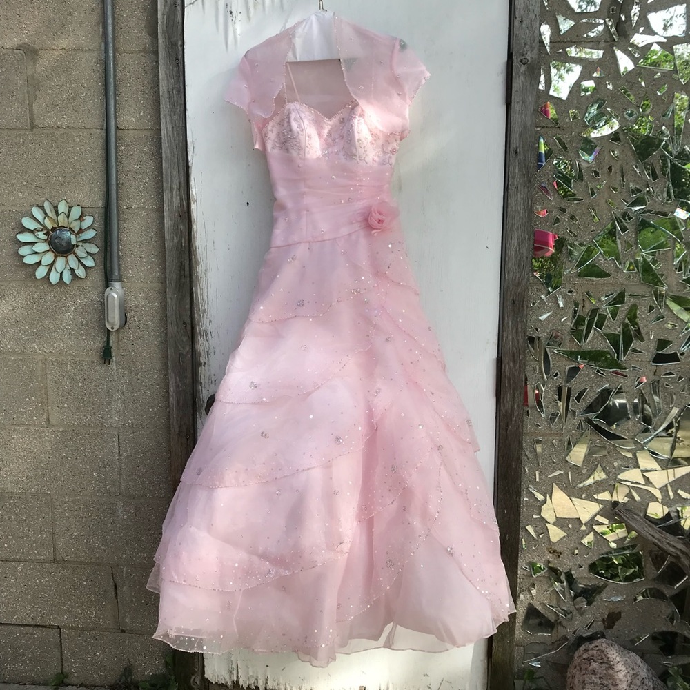 Pink sequin prom dress w Shawl beaded sparkle